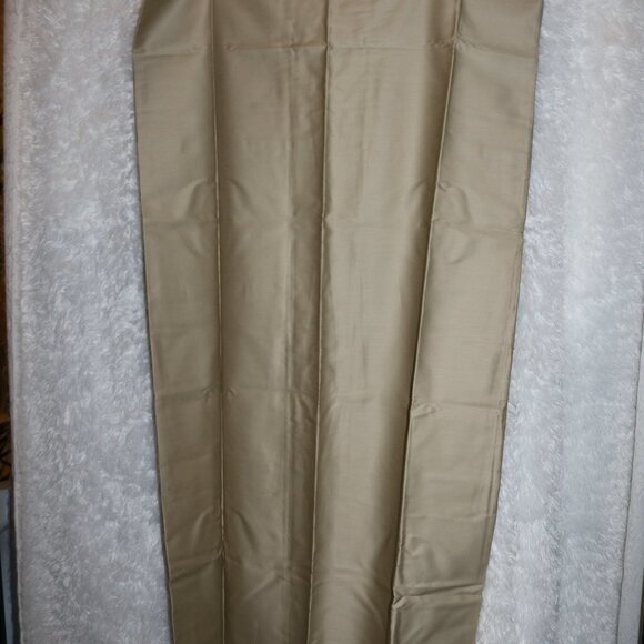 Dreamfit bronzey called Truffle pillowcases set of 2 41x21 - Picture 2 of 2